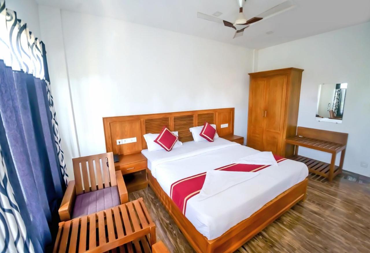 Princess De Munnar - 3 star Hotel Thiruvananthapuram Exteriör bild