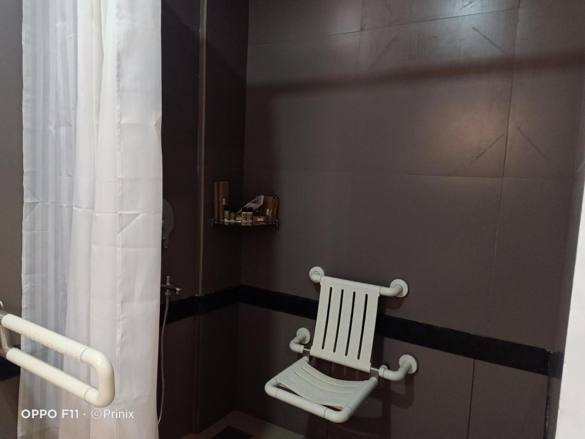 Princess De Munnar - 3 star Hotel Thiruvananthapuram Exteriör bild